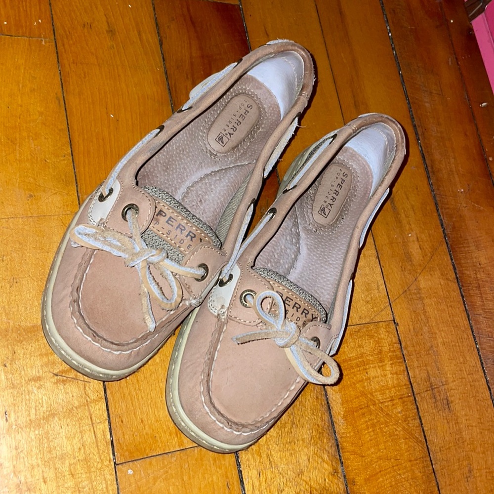 Classic Angelfish Sperrys in great shape!